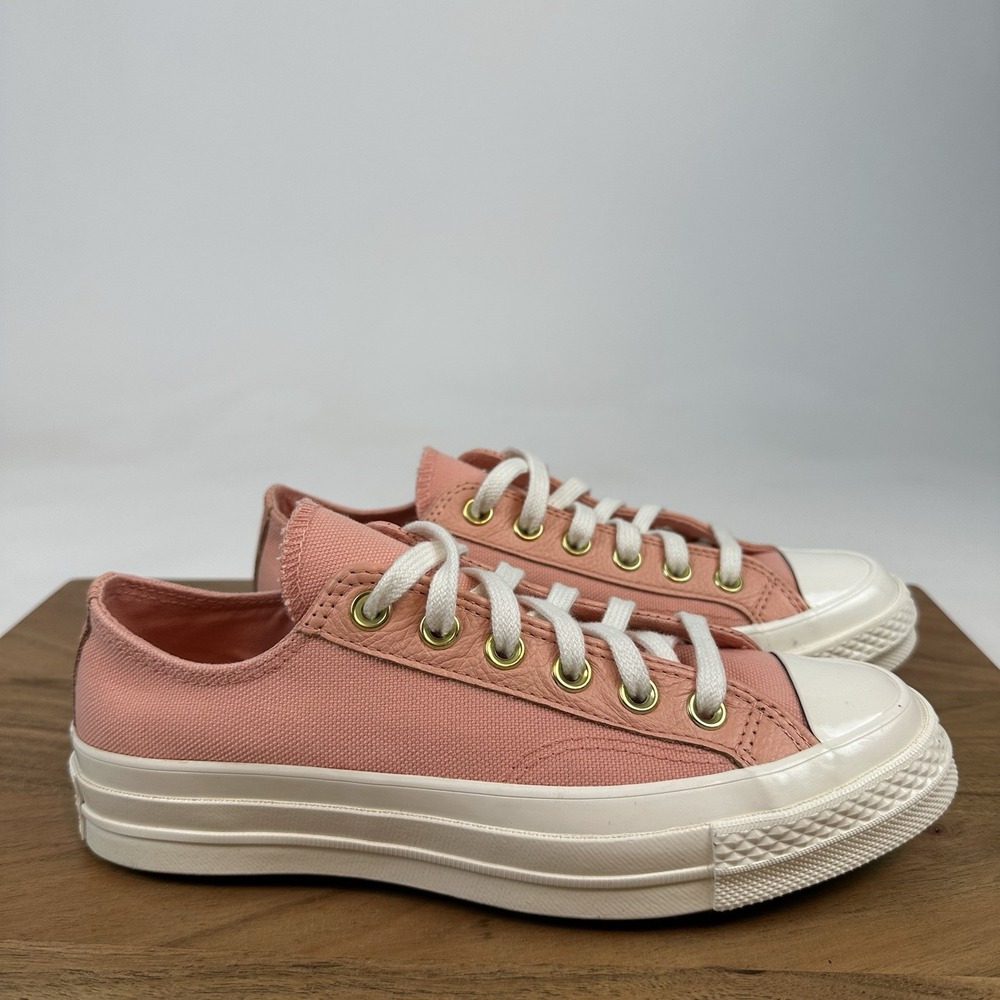 New Womens Converse Chuck 70 OX Flamingo Fade Shoes Size 7 M